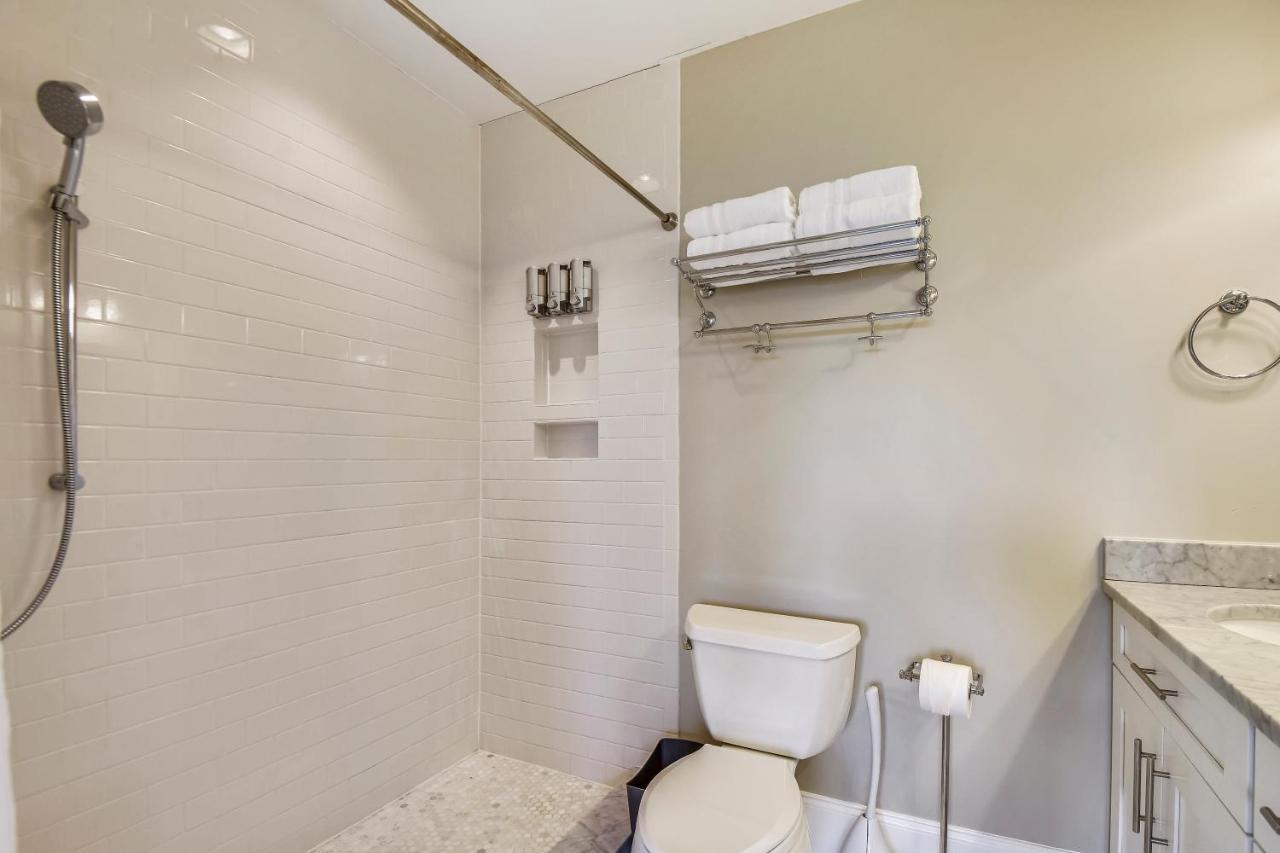Edgewood Guesthouse Apartment Unit Washington Exteriér fotografie
